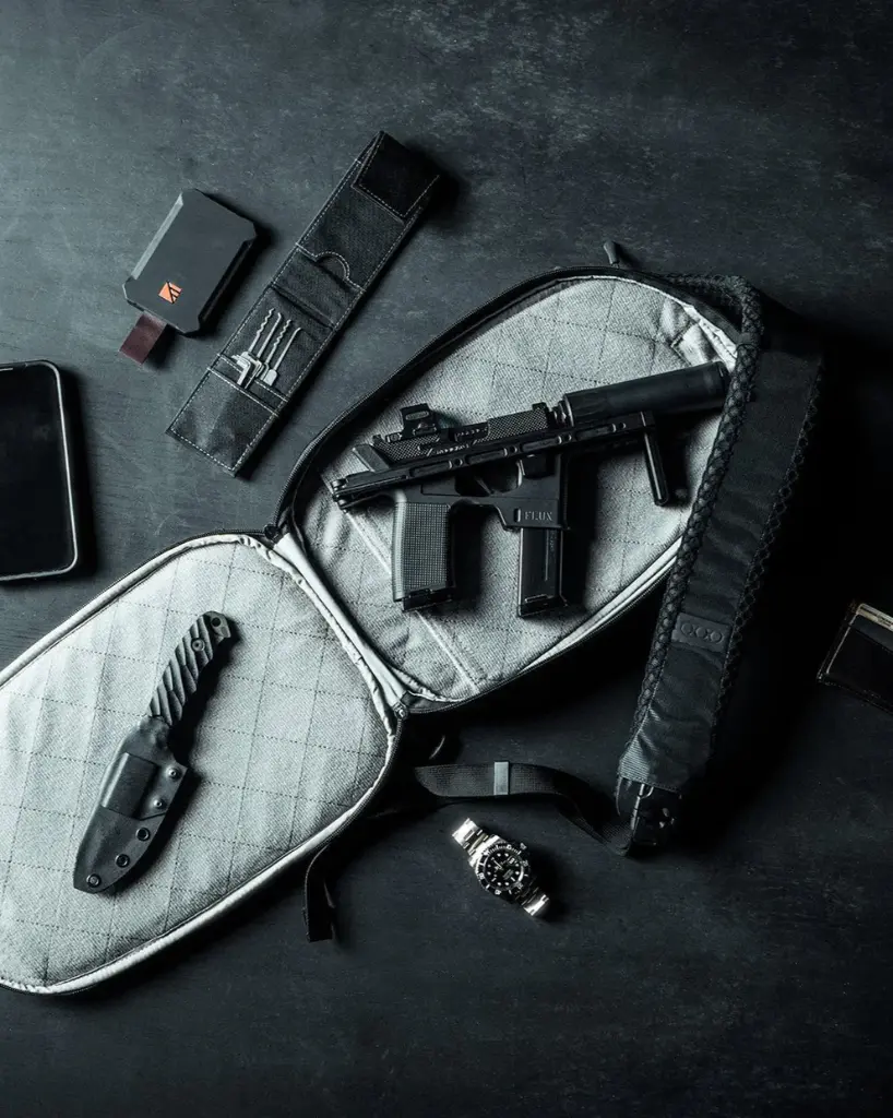 Fade Sling-Black 